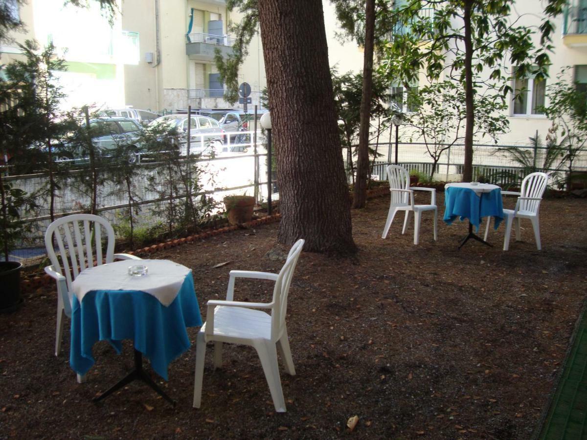 Hotel Olimpia Alassio Extérieur photo
